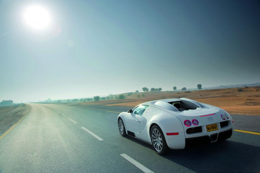  Bugatti Veyron 16.4 Centenaire 2009 года  (фото 89 из 130)